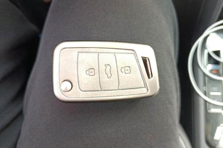 Used Volkswagen Tharu 2022 280TSI Two-Wheel-Drive Luxury Edition