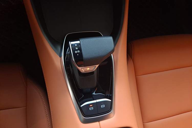 Used MG 5 2026 Model 300DVVT Global Flagship MAX Edition
