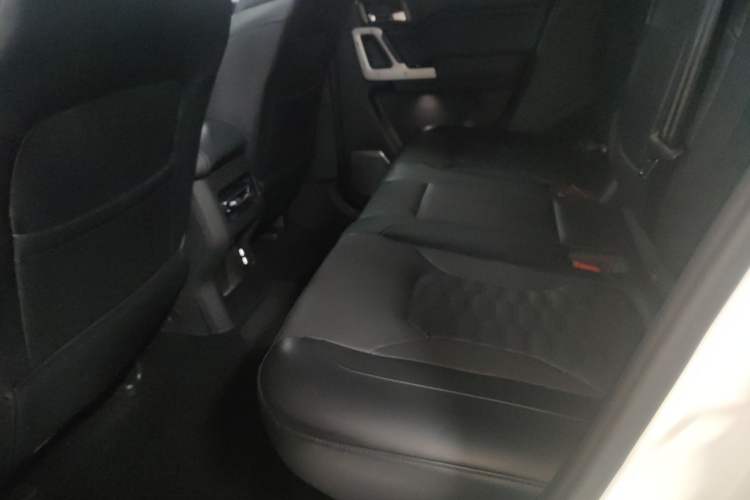 Used 212 T01 2024 2.0T Mechanic