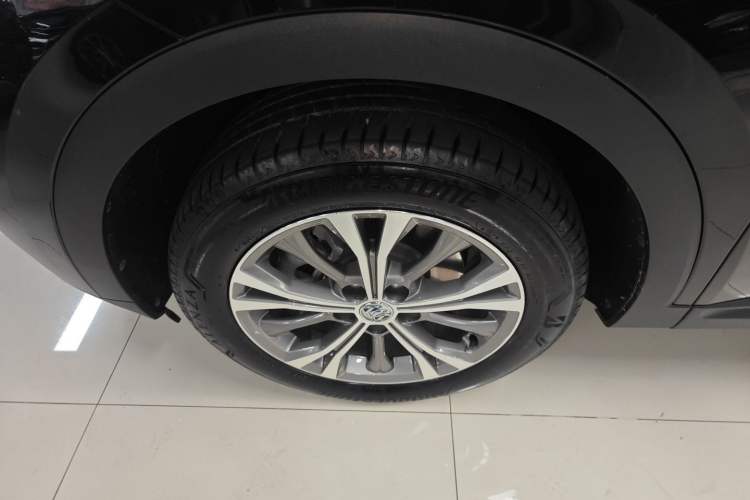 Used Buick Envision 2023 Encore Plus 652T Five-Seat Luxury Model