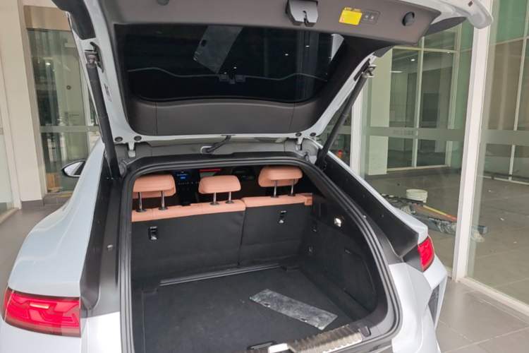 Used BYD Song L EV 2025 662 km Advanced Intelligent Driving Version