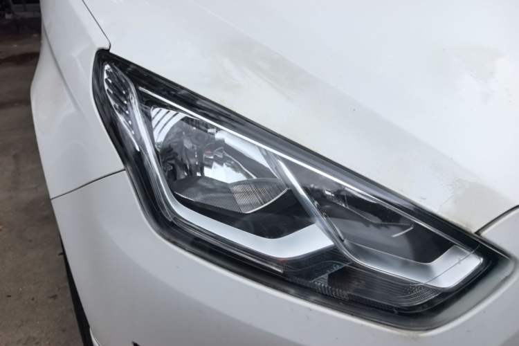 Used Ford Escort 2015 1.5L Manual Fashion Edition