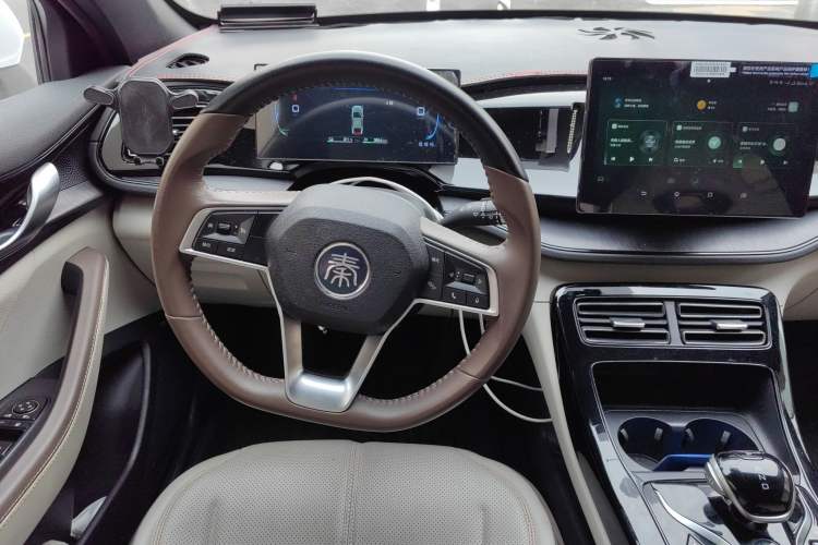 Used BYD Qin PLUS 2024 HONOR Edition DM-i 55KM Leading Model Steering Wheel