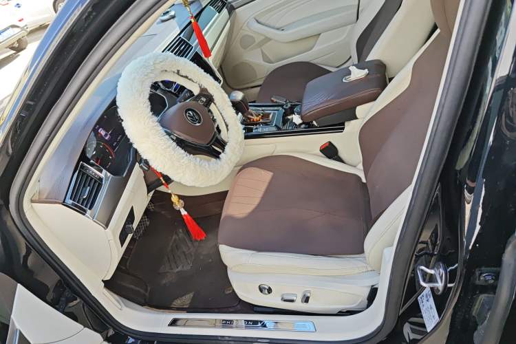 Used Volkswagen Phideon 2021 380TSI Luxury Edition