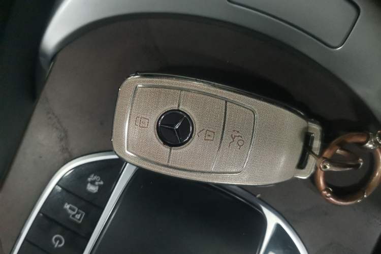 Used Mercedes-Benz GLC 2020 Facelift GLC 300 L 4MATIC Dynamic Edition
