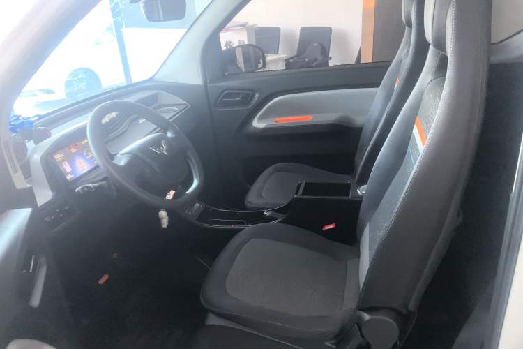 Used Wuling Hongguang MINIEV 2022 Zizai Version Lithium Iron Phosphate Left Rear Seat