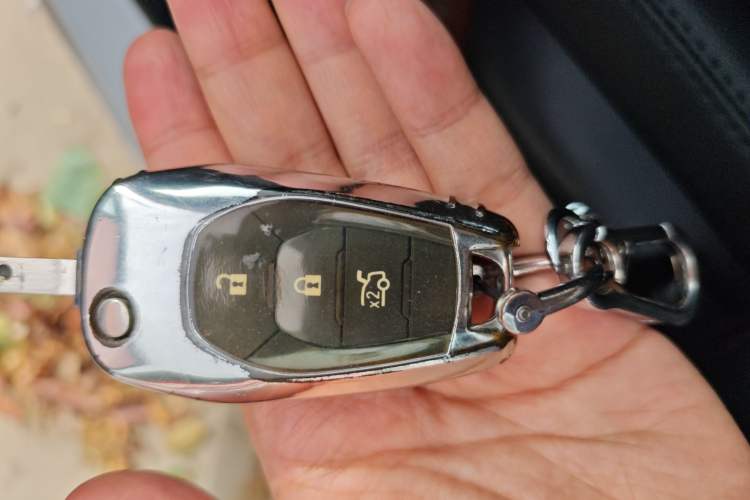 Used Chevrolet Cruze 2017 1.5L Automatic Pioneer Sunroof Edition
