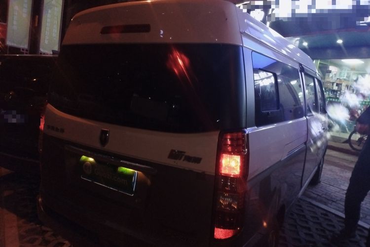 Used Jinbei New Hiace X30L 2021 1.5L Business Central Air-Conditioned Coach China VI Standard SWC15M Rear Right 45 Deg