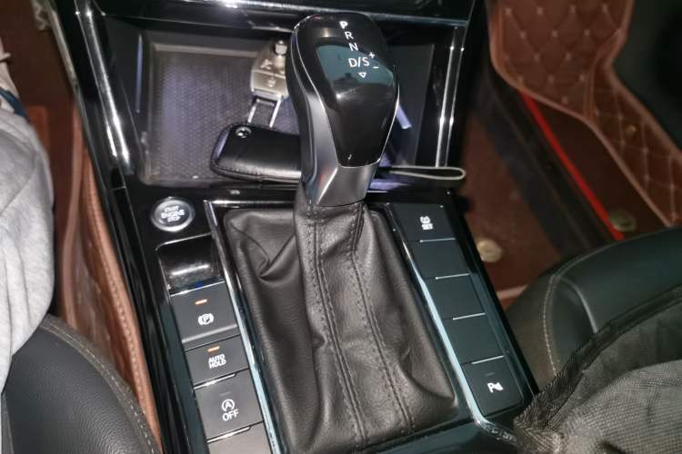 Used Volkswagen Passat 2020 330TSI Elite Edition China VI
