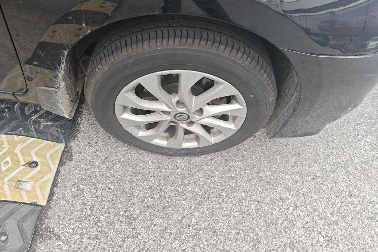 Used Nissan Sylphy 2019 1.6XV CVT Smart Connect Luxury Edition China VI Standard Right Front Wheel Hub