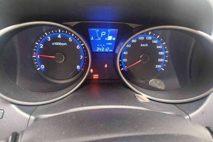 Used Hyundai ix35 2012 2.0L Automatic Two-Wheel Drive Elite Edition GLS
