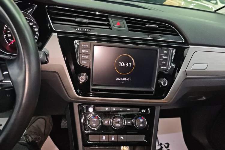 Used Volkswagen Touran 2018 Volkswagen Touran L 280TSI DSG Boundary Edition 7 Seats China V Emission Standard