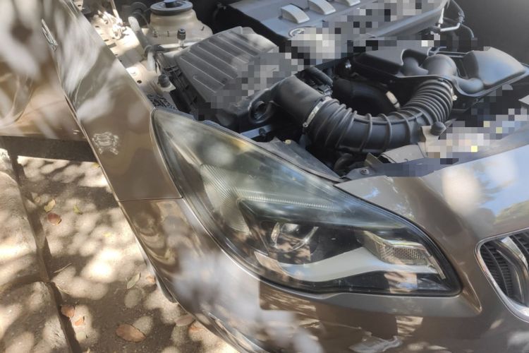 Used Buick Regal 2014 2.0L Leading Fashion Edition Right Front Headlight