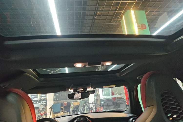 Used MINI 2018 2.0T COOPER S Racing Edition 5-door model Headliner