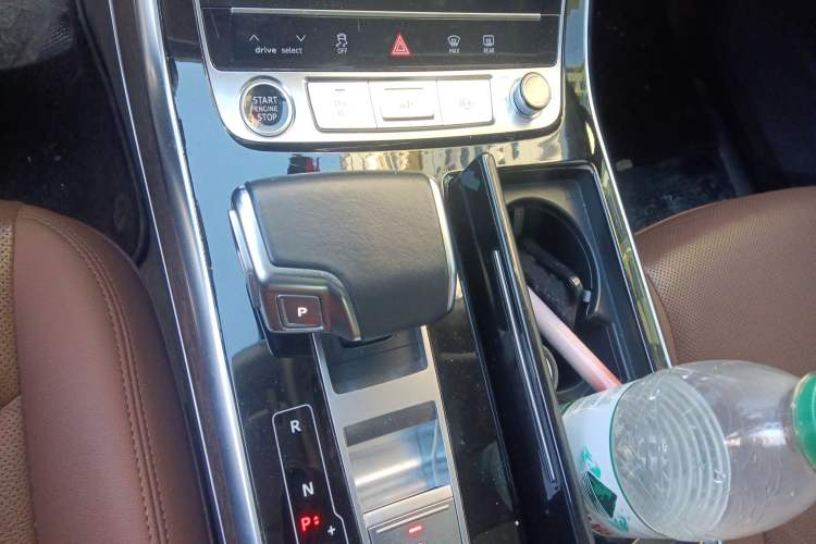 Used Audi Q7 2021 55 TFSI quattro S line Sport model
