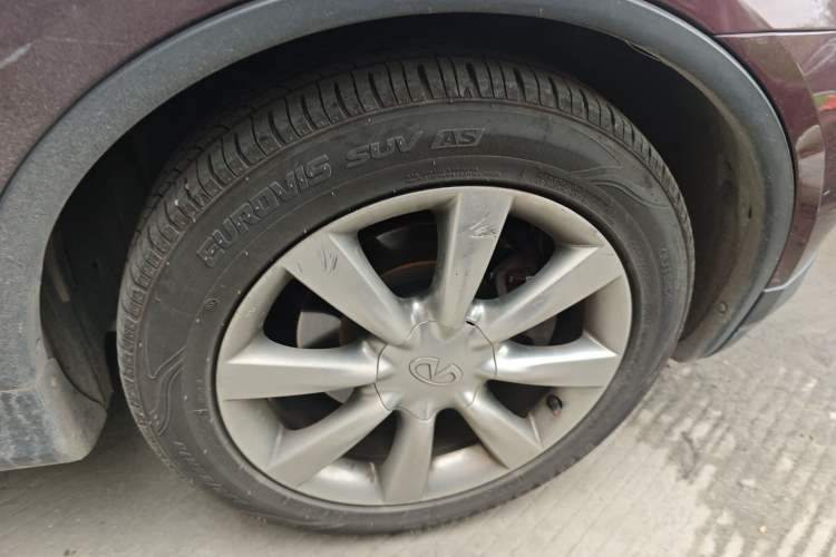 Used Infiniti QX50 2013 2.5L Two-Wheel-Drive Elegant Edition