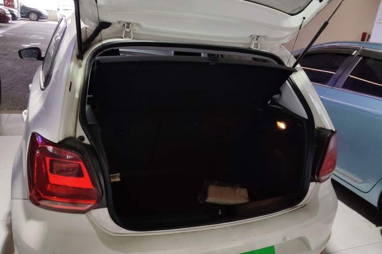 Used Volkswagen Polo 2014 1.6L Automatic 30th Anniversary Edition Trunk