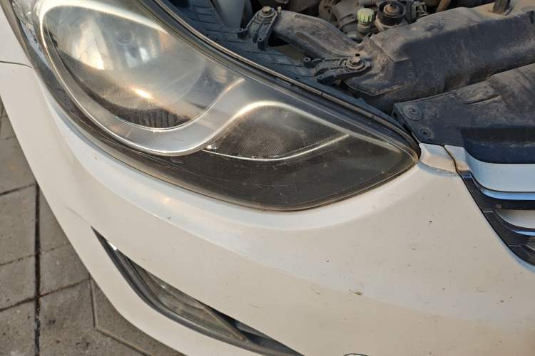 Used Hyundai Elantra (5th Generation / Langdong) 2012 1.6L Manual Leading Model