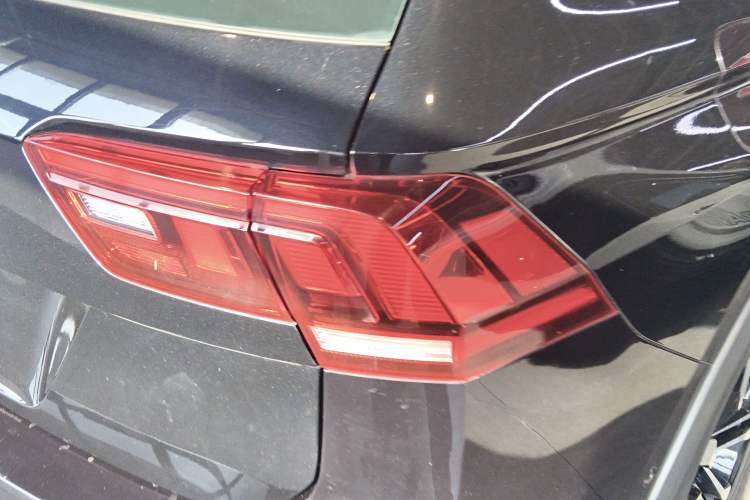 Used Volkswagen Tiguan L 2021 330TSI Automatic Two-Wheel Drive R-Line Enhanced Edition
