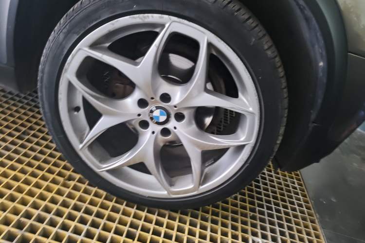 Used BMW X5 2011 xDrive35i Leading Model