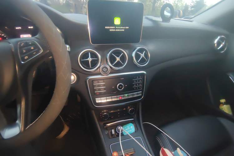 Used Mercedes-Benz GLA 2018 GLA 220 4MATIC Sport Edition Audio And AC Panel