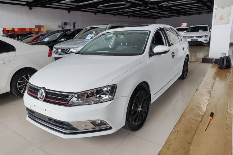 Used Volkswagen Sagitar 2017 230TSI Automatic Comfort Version