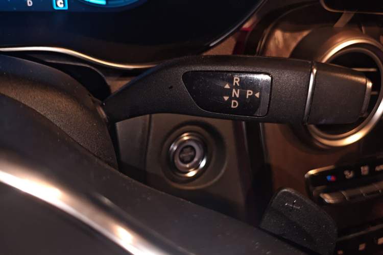 Used Mercedes-Benz GLC 2020 Facelift GLC 300 L 4MATIC Dynamic Edition
