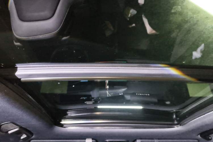 Used Lynk & Co 08 EM-P 2023 120km Long-Range Halo