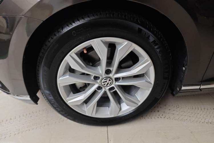 Used Volkswagen Magotan 2017 330TSI DSG Luxury Model
