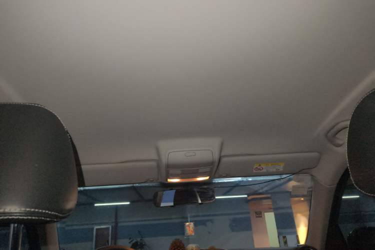 Used Volkswagen Tiguan 2016 280TSI Automatic Two-Wheel-Drive Silk Road Style Edition Headliner