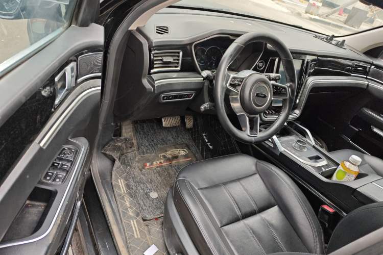 Used Zotye T700 2017 1.8T Dual-Clutch Prestige Model
