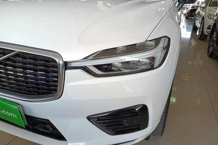 Used Volvo XC60 New Energy 2020 T8 eDrive Hybrid – Smart & Sporty Edition
