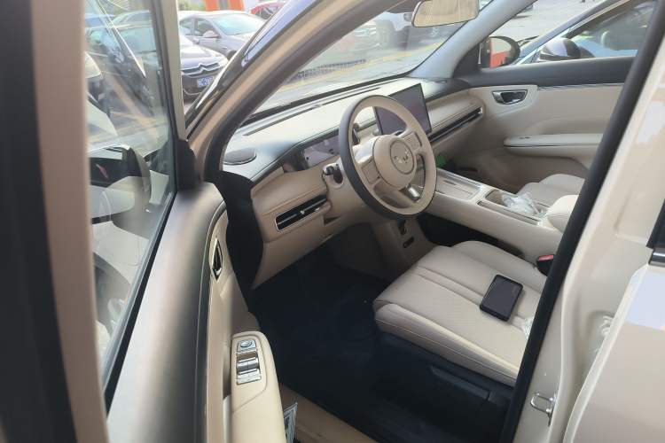 Used Wuling Bingo S 2025 Model 325km Deluxe Edition