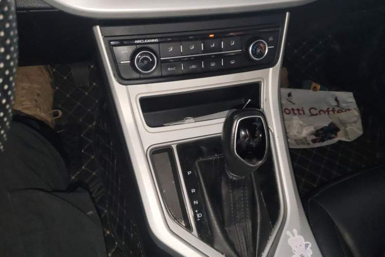 Used Geely Auto Vision 2018 1.5L Automatic Happiness Edition Gear Lever