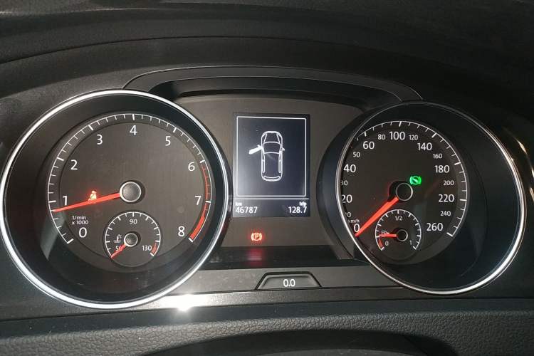 Used Volkswagen Golf 2017 230TSI Automatic Luxury Million-Vehicle Commemorative Edition