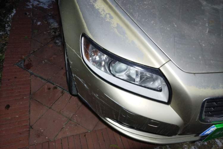 Used Volvo S40 2011 2.0L Automatic ZhiShang Edition Right Front Headlight