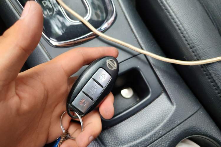 Used Nissan Tiida 2014 1.6L CVT Smart Model Vehicle Key