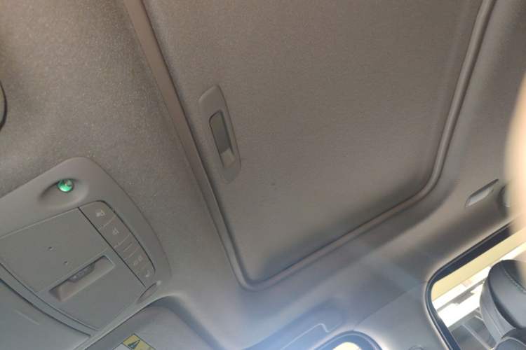 Used Nissan Terra 2020 2.5L XL Upper 4WD Automatic Four-Wheel Drive Luxury Edition Headliner