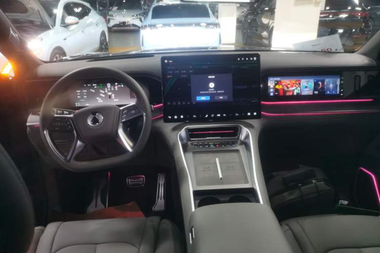 Used Denza N9 2025 Flagship Model