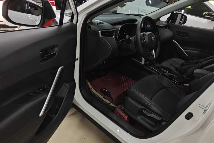 Used Toyota FRONTLANDER 2024 2.0L CVT Leading Plus Edition
