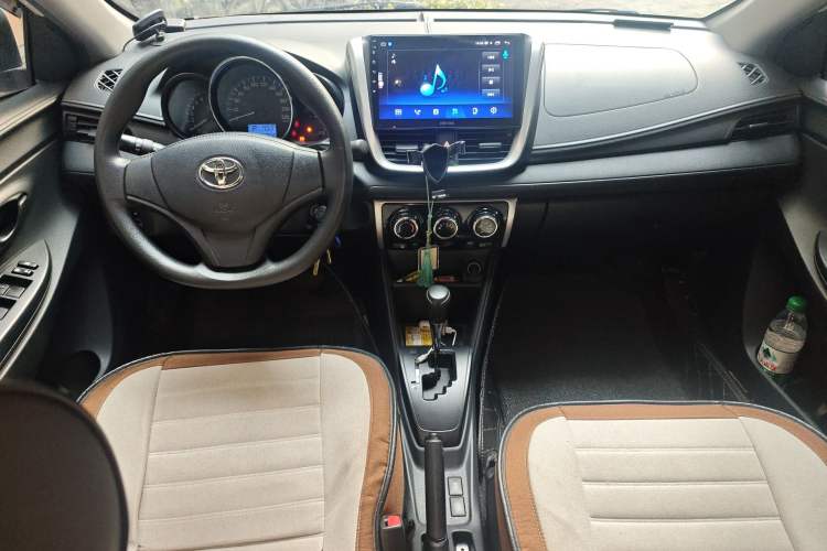 Used Toyota Vios 2019 1.5L CVT Innovation Edition Center Console