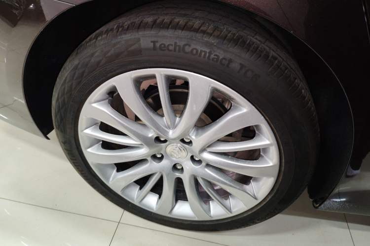 Used Buick LaCrosse 2018 28T Luxury Model