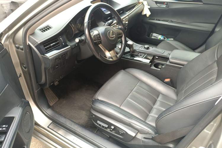 Used Lexus ES 2015 200 Elite Edition Driver Seat