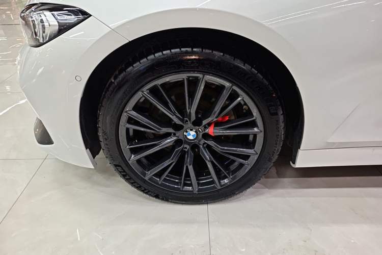 Used BMW 3 Series 2023 325Li M Sport Night Edition Package Left Front Wheel Hub