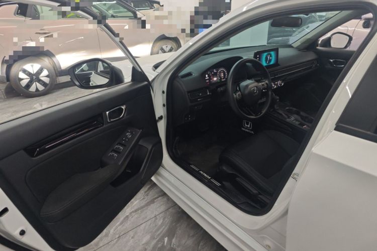 Used Honda Civic 2023 240TURBO CVT Dynamic · Center Stage Special Edition Driver Seat