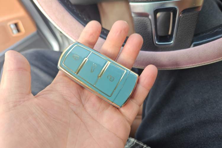 Used Volkswagen FAW-Volkswagen CC 2011 1.8TSI Luxury Model Vehicle Key