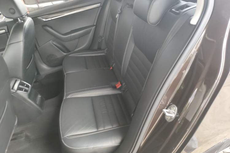 Used Skoda Octavia 2017 1.6L Automatic Smart Drive Edition Left Rear Seat