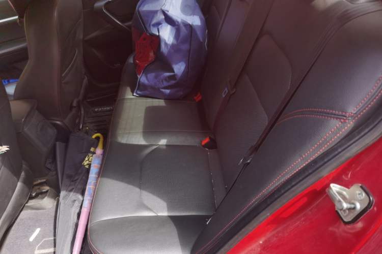 Used Geely Auto Emgrand 2015 Sedan 1.3T CVT Upward Edition Left Rear Seat