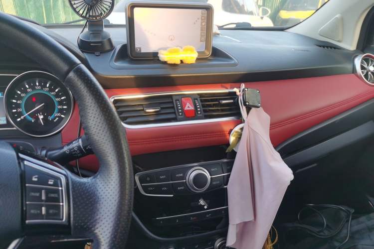 Used Haval H1 2015 1.5L AMT Luxury Model
