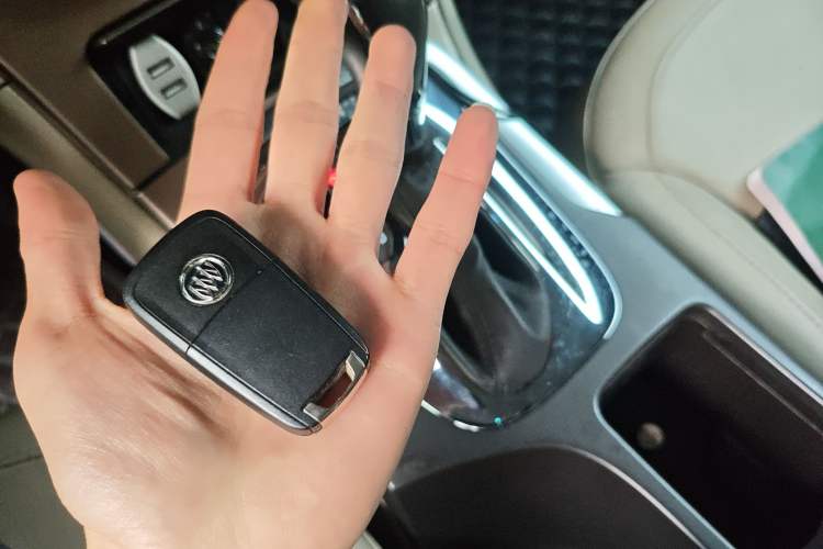 Used Buick Regal 2012 2.0L Luxury Edition
